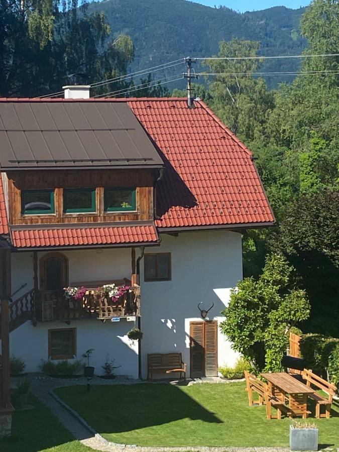 Christian Holiday home Traunkirchen